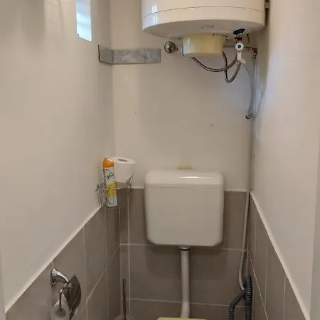 Case de vacanță Pine Square House Wifi