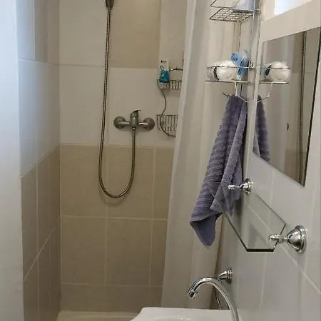 Case de vacanță Pine Square House Wifi